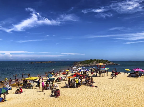 Ludzie Odpoczywający Plaży Costa Vila Velha Stan Espirito Santo Brazylia — Zdjęcie stockowe