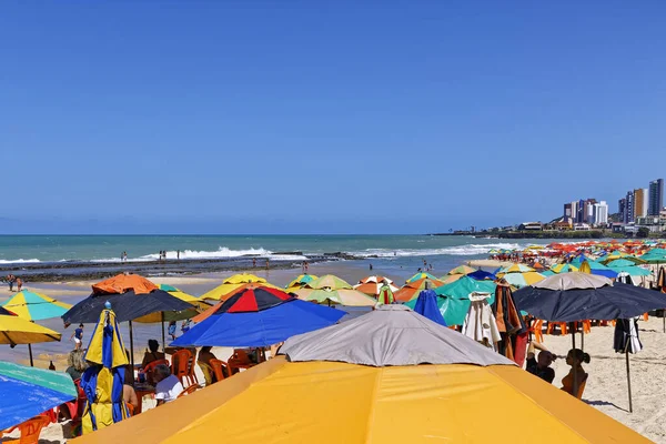 Люди Отдыхают Пляже Коста Вила Велья Штат Эхитто Санту Бразилия — стоковое фото