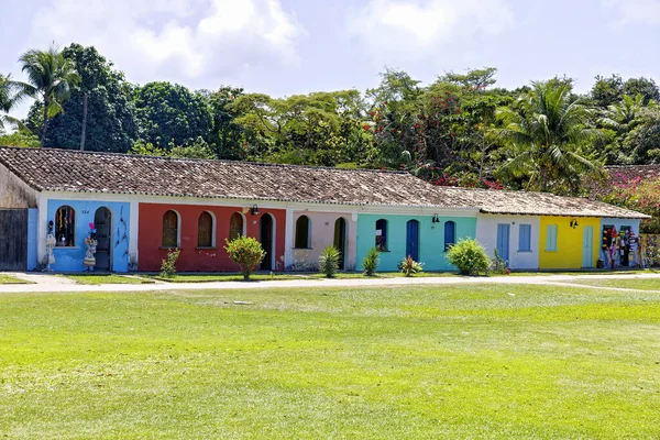 Mossor şehrinin çok renkli binaları. Rio Grande do Norte, Brezilya