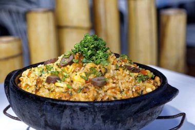 Arroz de Polvo 'da. Portekiz 'den geleneksel pirinç tabağı