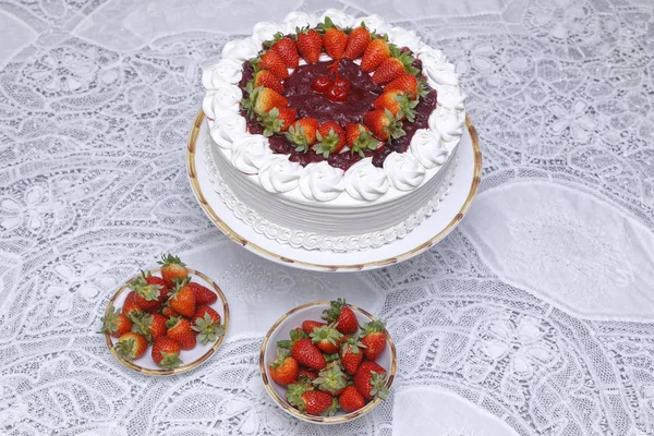 Whipped Cream Cake Strawberries White Plates — Stock Photo, Image