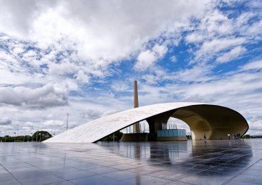Brasilia, Distrito Federal, Brezilya - Mart 2020: Brezilya 'nın Brasilia federal bölgesinde modern mimari