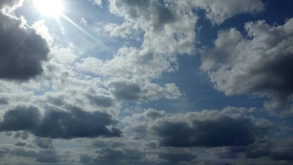 Imagen de nubes en el cielo Tiempo del día — Foto de Stock