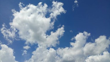 Gökyüzü Günündeki Bulutların Görüntüsü