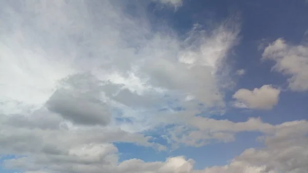 Imagen de nubes en el cielo Tiempo del día — Foto de Stock