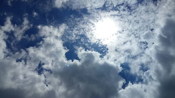 Afbeelding van wolken in de lucht dag tijd — Stockfoto