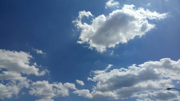 Imagen de nubes en el cielo Tiempo del día — Foto de Stock