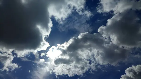 Imagen de nubes en el cielo Tiempo del día —  Fotos de Stock