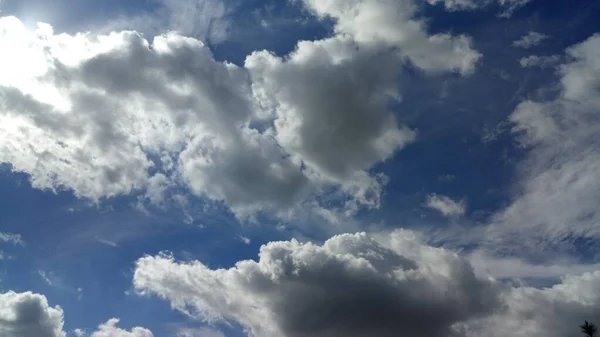 Imagen de nubes en el cielo Tiempo del día — Foto de Stock