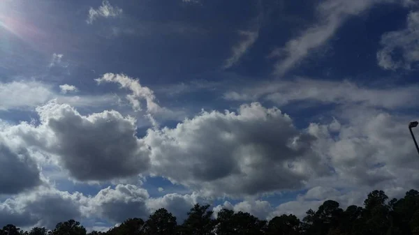 Imagen de nubes en el cielo Tiempo del día —  Fotos de Stock