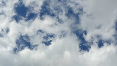 Gökyüzü Günündeki Bulutların Görüntüsü