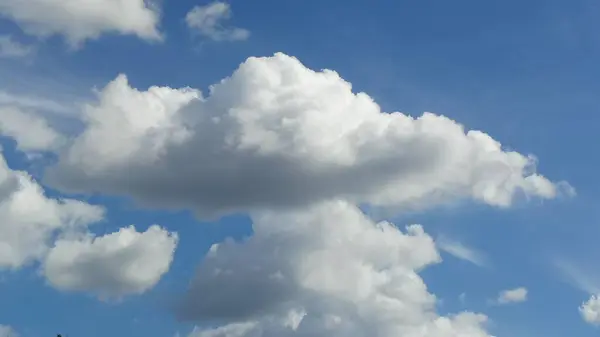 Obraz chmur w czasie Dnia Nieba — Zdjęcie stockowe