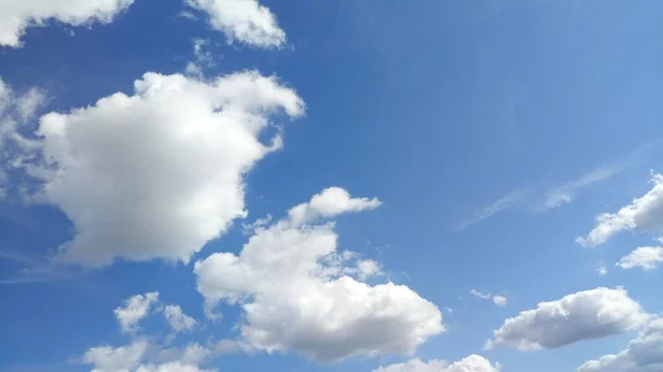 Imagen de nubes en el cielo Tiempo del día —  Fotos de Stock