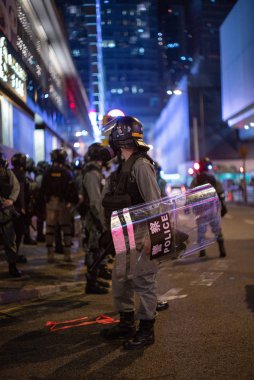 Hong Kong, Hong Kong - 31 Ekim 2019: Cadılar Bayramı gecesi Central Hong Kong 'da ayaklanma ve protesto