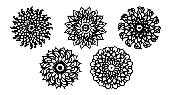 Ornamento de Mandala étnica. Conjunto de bandeiras étnicas ornamentais coloridas. Modelos com mandalas tribais doodle. Ilustração vetorial para parabéns ou convite . —  Vetores de Stock