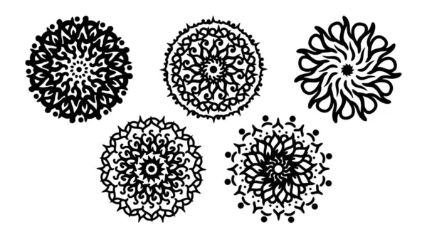 Ornamento de Mandala étnica. Conjunto de bandeiras étnicas ornamentais coloridas. Modelos com mandalas tribais doodle. Ilustração vetorial para parabéns ou convite . —  Vetores de Stock