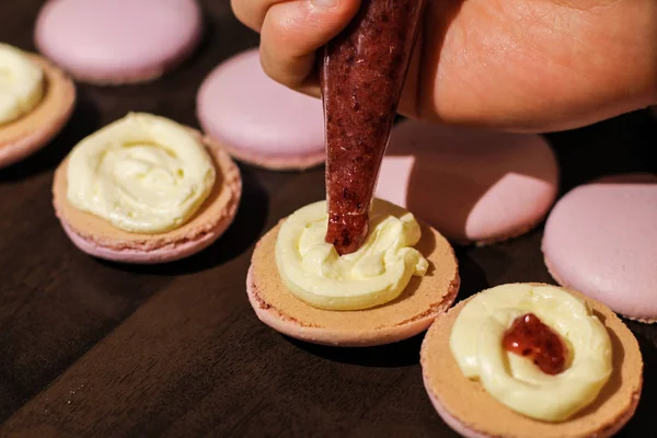 macarons krema ile doldurma