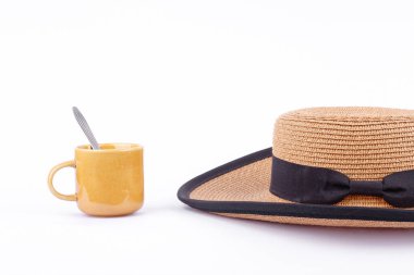 Kahve ve süt molasında.