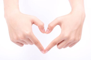 parmak el sembolleri izole edilmiş aşk kalp şekli çerçeve ve beyaz arka planda sağlık kompozisyonu