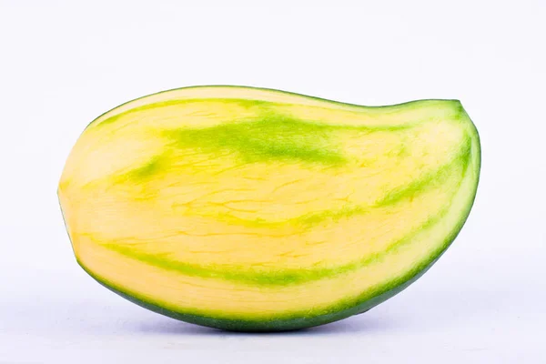Mango Fresco Verde Sbucciato Sfondo Bianco Cibo Sano Frutta Isolato — Foto Stock