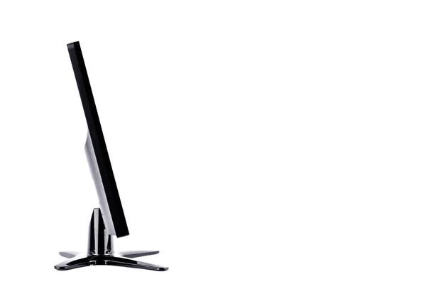 Beyaz arkaplan donanım masaüstü teknolojisinde LED monitörü bilgisayar görüntüsü izole edildi