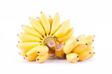 Sarı yumurta muz ve beyaz zemin üzerinde olgun altın muz sağlıklı Pisang Mas muz meyvesi izole