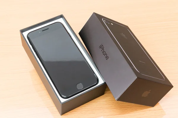 Nuevo Apple iPhone 7 unboxing — Foto de Stock