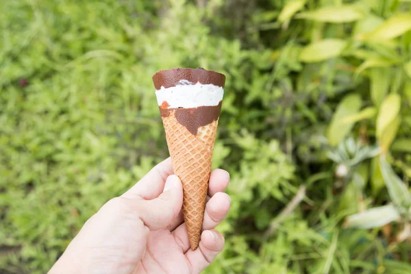 Cookies e Creme com Waffle Cone — Fotografia de Stock