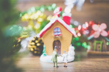 Minyatür köydeki Noel günü kutlamak 