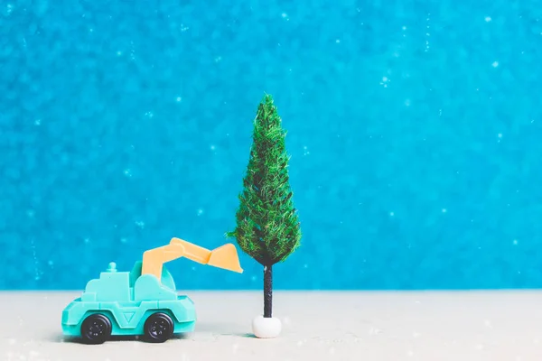 Árvore de Natal em miniatura carro . — Fotografia de Stock