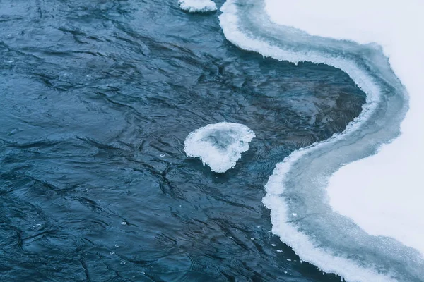 Крижаний Берег Холодна Вода Заморожене Узбережжя Вид Повітря — стокове фото