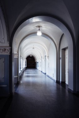 Kiev Politeknik Enstitüsü. Koridorlar, pencereler ve mahzenler