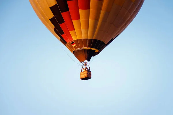 飛行場の気球だ飛行準備. — ストック写真