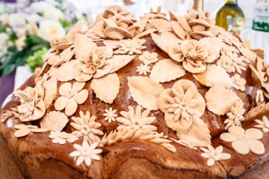 Düğün ekmeği. Geleneksel dekorasyon Yakın plan