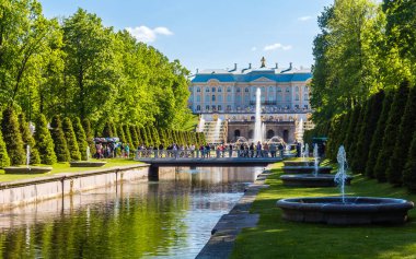 Sarayı ve çeşmeler Grand art arda sıralı