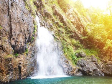 Thongphaphoom Milli Parkı, Kanchanaburi Jogkradin şelale