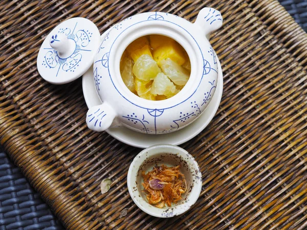 Sohm Choon Thai Fruit Dessert Med Söt Salt Syrup Och — Stockfoto