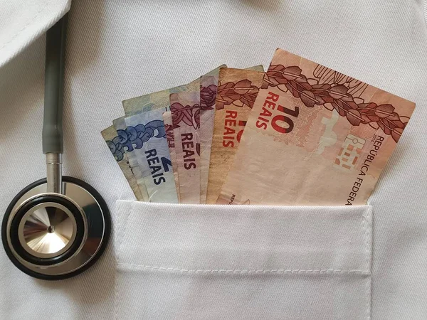 Tıbbi inceleme ve sağlık hizmetlerine Brezilya parası yatırımı