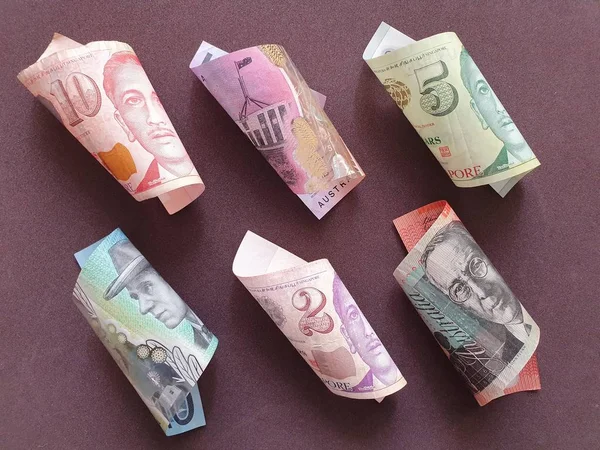Wechselkurs von singaporeanischem und australischem Geld — Stockfoto