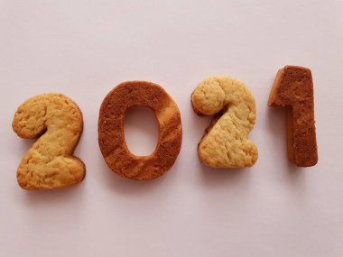 Kutlama için arka plan ve kurabiyeli yemek duyuruları