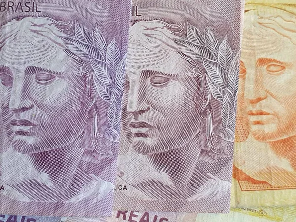 Podejście Banknotów Brazylijskich Różnych Nominałach Tłach Fakturach — Zdjęcie stockowe