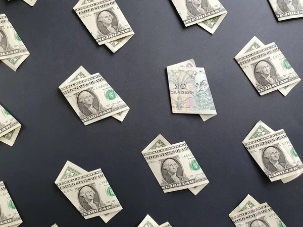 Billets Dollar Américain Billet Tchèque 100 Couronnes Sur Fond Noir — Photo