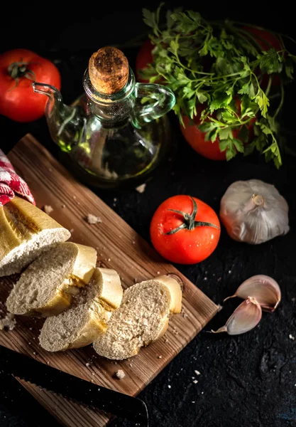 Rebanadas de pan y tomate — Foto de Stock