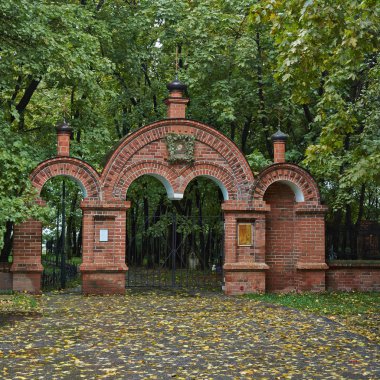Kapı St. John Tapınağı.