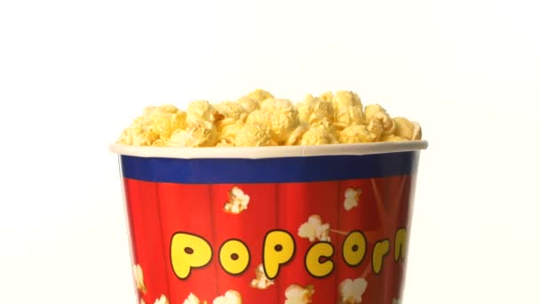 Popcorn in scatola su bianco, rotazione — Video Stock