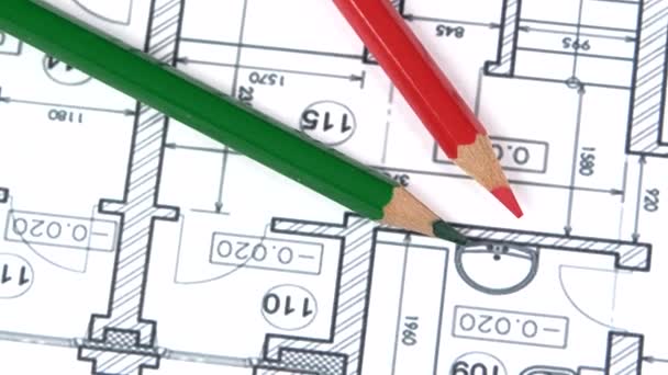 Architectonische plan, groen, rood potlood, rotatie — Stockvideo