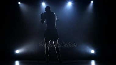 Sağ ve sol kanca dikiz sporcu geliştirir