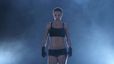 Sporcumuz boksör önce kavga kasları kadar ısıtır