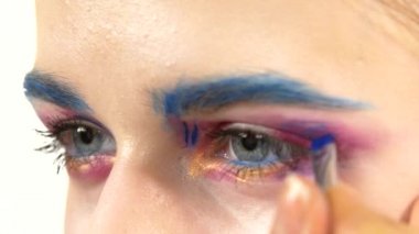 Uygulama göz farı, maskara egzotik, bir, mavi kaş, sarı gölge, yapma, bitirme dokunmatik makyaj kadın göz, beyaz, kapatmak