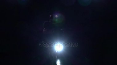 Futbol oyuncusu üniformalı ve bir top ile biterse